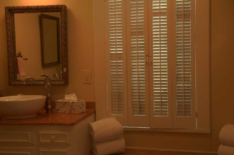 sunrise room private bath