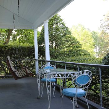 Lake Geneva Inn Exterior